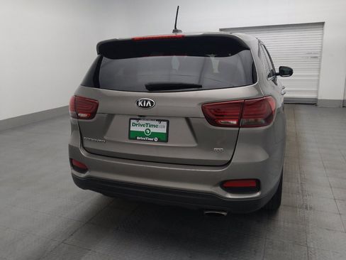 Used 2019 Kia Sorento FWD image 7