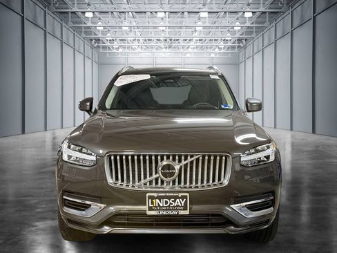 Used 2024 Volvo XC90 T8 Ultimate AWD/4WD image 8