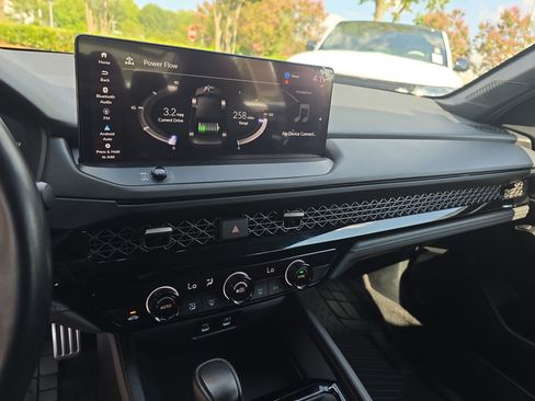 Used 2024 Honda Accord Sport image 19
