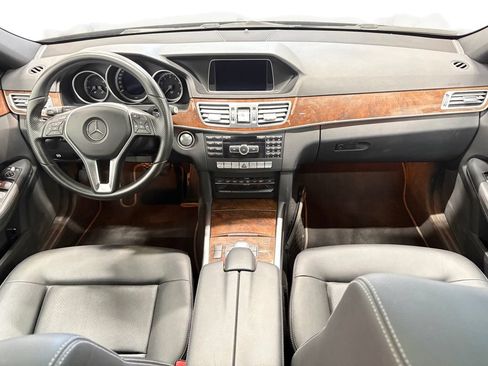 Used 2015 Mercedes-Benz E 350 4MATIC Wagon image 18