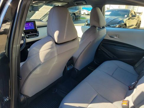 Used 2025 Toyota Corolla SE image 13