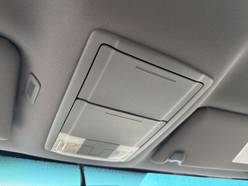 Used 2013 Ford F150 XLT w/ Mid Equipment Group image 20