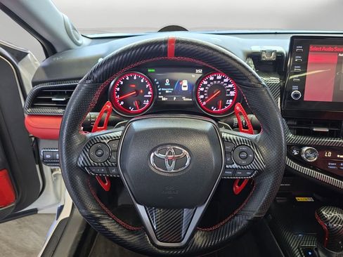 Used 2022 Toyota Camry XSE FWD image 12