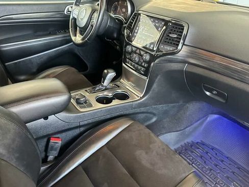 Used 2022 Jeep Grand Cherokee Laredo X AWD/4WD image 13