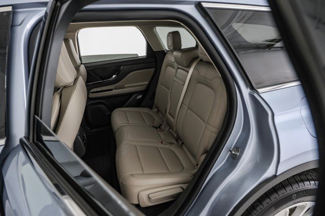 Used 2022 Lincoln Corsair FWD image 32