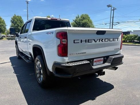 Used 2025 Chevrolet Silverado 2500 Custom w/ Custom Value Package AWD/4WD image 4