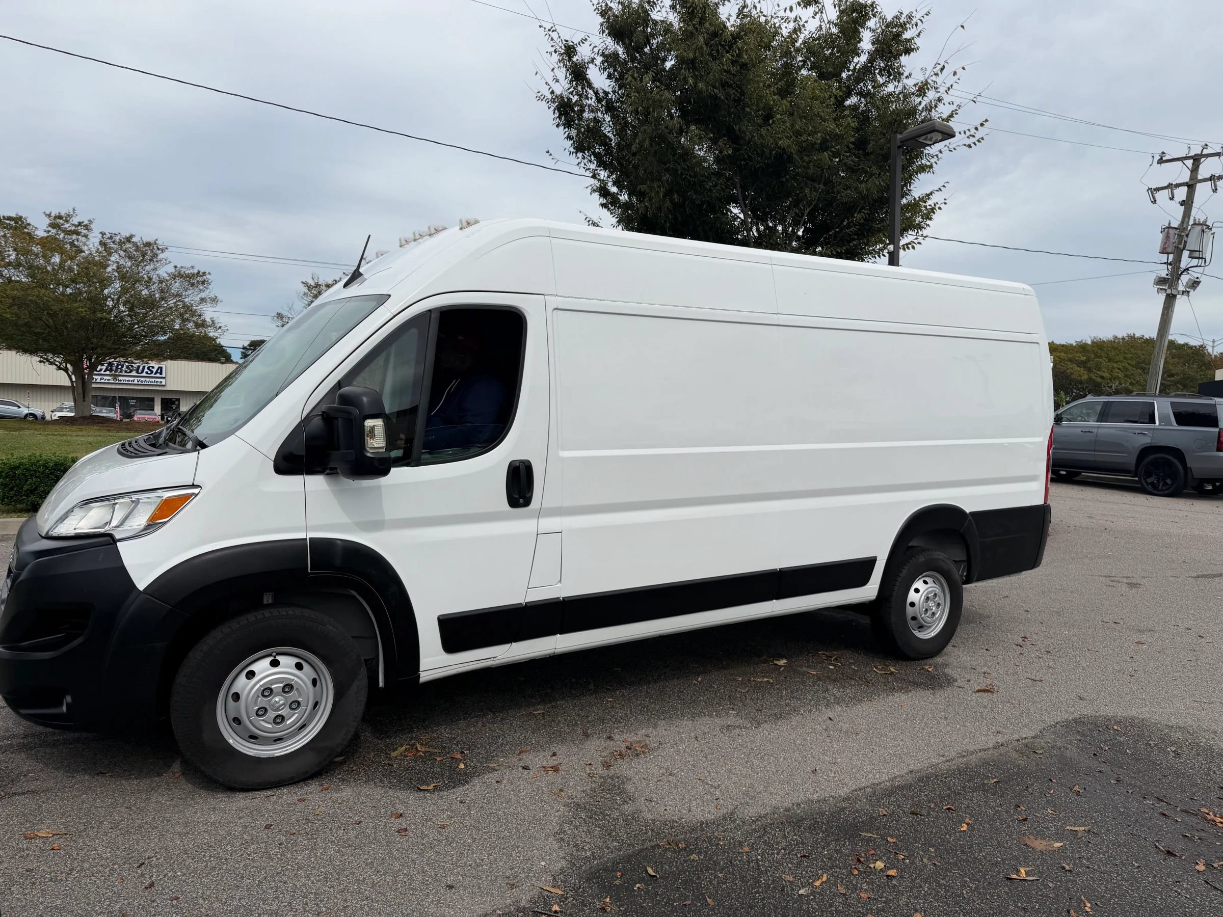 Used 2023 RAM ProMaster 3500 w/ Convenience Group FWD image 4