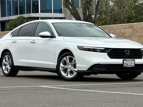 Used 2023 Honda Accord LX image 2