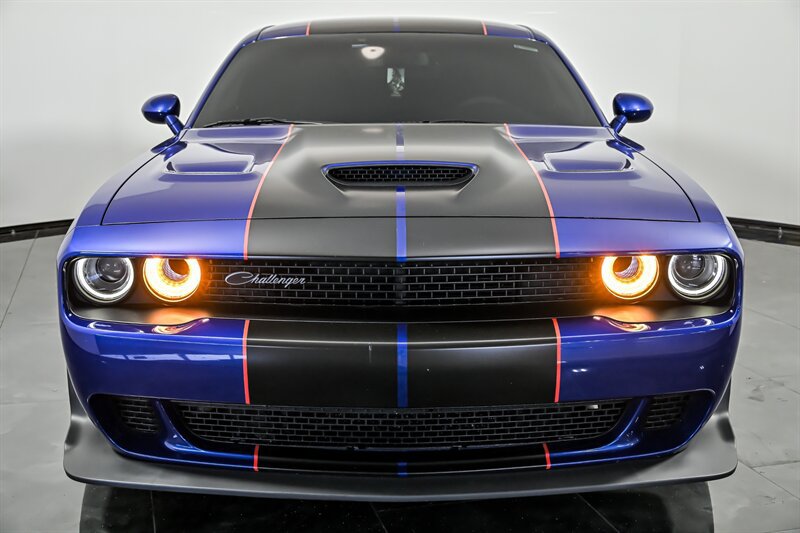 Used 2019 Dodge Challenger R/T Scat Pack RWD image 4