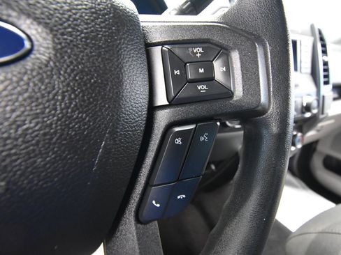 Used 2015 Ford F150 XLT w/ Trailer Tow Package image 12