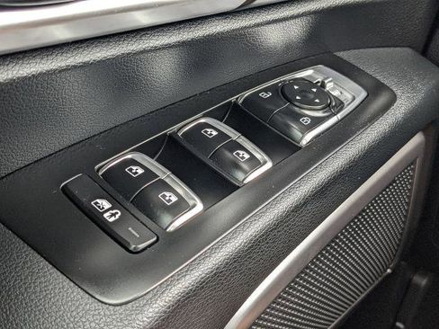 Used 2025 Kia Telluride S FWD image 26
