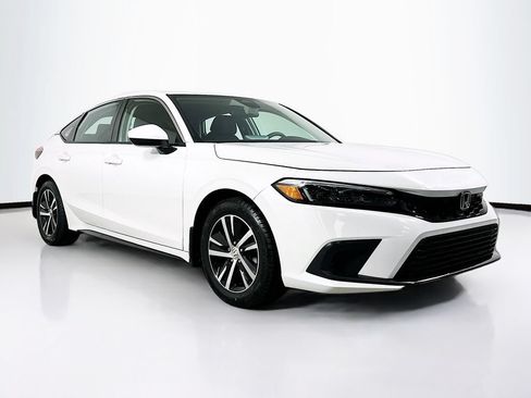 Used 2024 Honda Civic LX image 2
