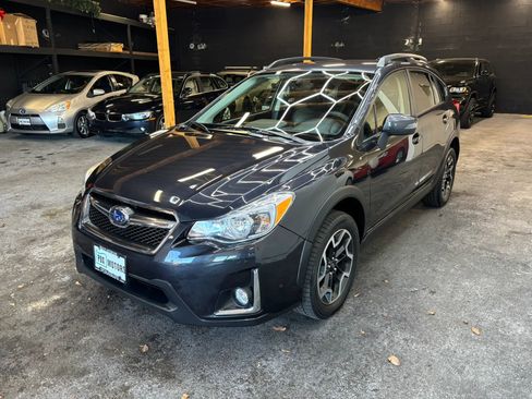 Used 2017 Subaru Crosstrek 2.0i Limited AWD/4WD image 4