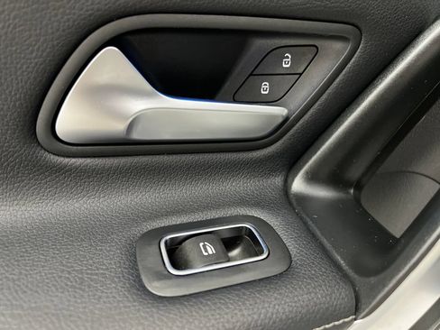 Used 2025 Mercedes-Benz CLA 250 4MATIC image 21