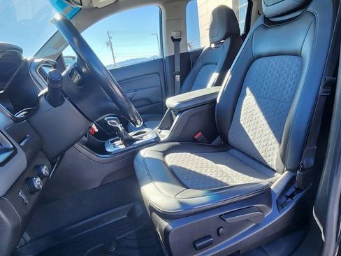 Used 2022 Chevrolet Colorado Z71 AWD/4WD image 11