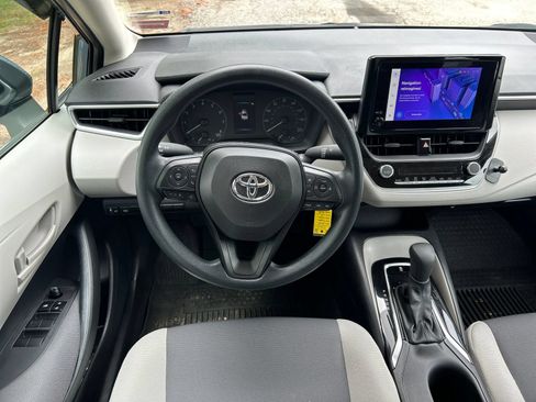 Used 2024 Toyota Corolla LE FWD image 17