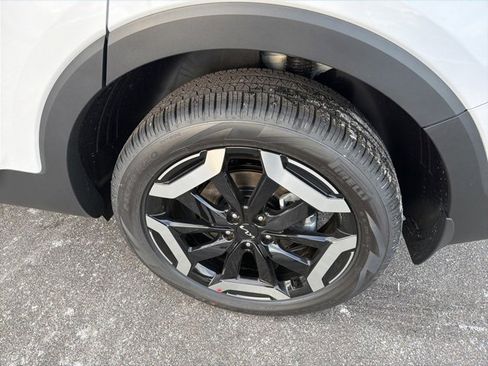 New 2025 Kia Telluride S image 6