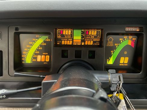 Used 1987 Chevrolet Corvette Convertible image 25