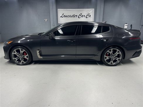 Used 2021 Kia Stinger GT1 AWD/4WD image 5