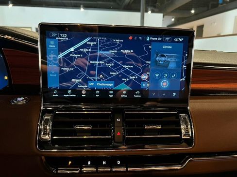 Used 2024 Lincoln Navigator Reserve image 19