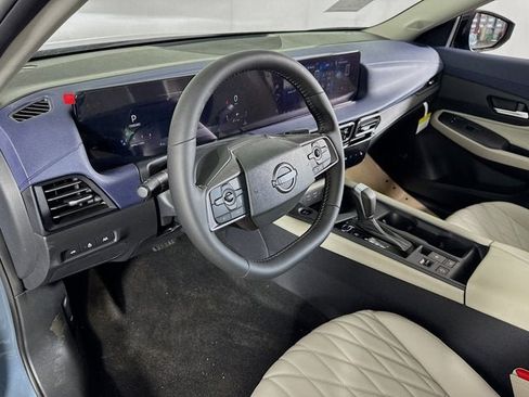 New 2026 Nissan Sentra SL w/ Floor Mat Package FWD image 9