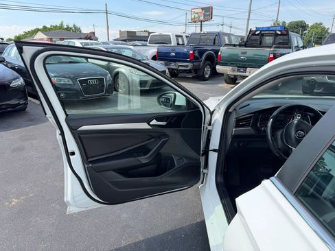 Used 2019 Volkswagen Jetta S FWD image 31