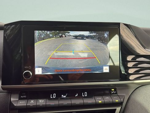 Used 2025 Toyota Camry LE w/ Convenience Package FWD image 20