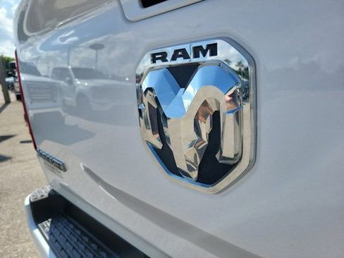 Used 2023 RAM 1500 Laramie AWD/4WD image 11