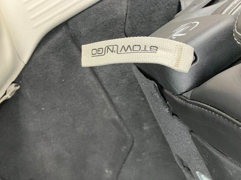 Used 2024 Chrysler Pacifica Touring-L image 16