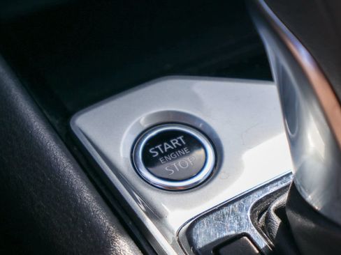 Used 2024 Nissan Altima 2.5 SV FWD image 28
