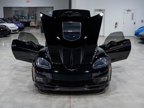 Used 2009 Chevrolet Corvette ZR1 w/ Preferred Equipment Group RWD image 33
