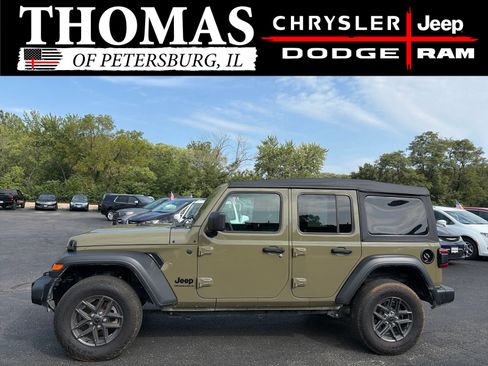 Used 2025 Jeep Wrangler Unlimited Sport AWD/4WD image 4