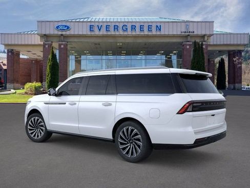 New 2025 Lincoln Navigator L Black Label image 4