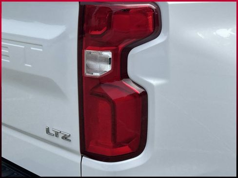 Used 2024 Chevrolet Silverado 1500 LTZ w/ LTZ Premium Package AWD/4WD image 13