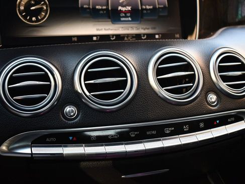 Used 2015 Mercedes-Benz S 550 4MATIC Coupe image 29