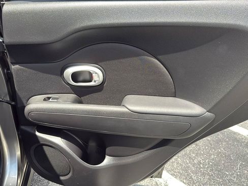 Used 2018 Kia Soul w/ Convenience Package FWD image 18
