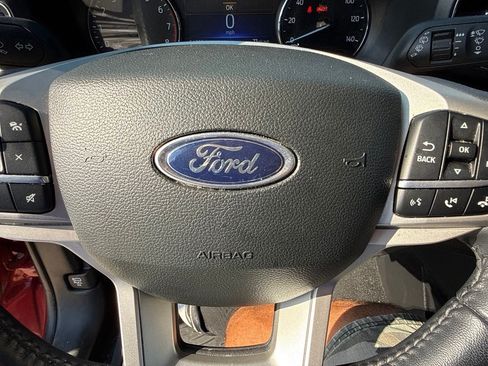 Used 2023 Ford Explorer XLT w/ Equipment Group 202A RWD image 27