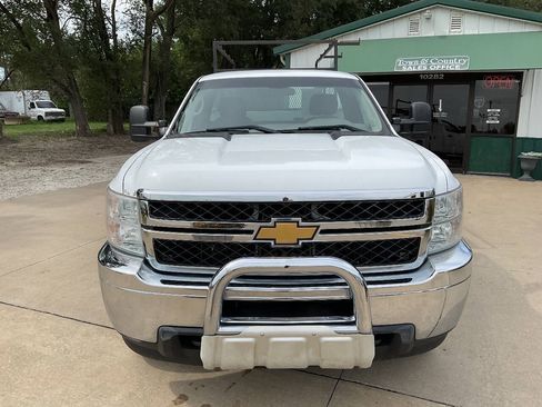 Used 2014 Chevrolet Silverado 3500 W/T AWD/4WD image 4
