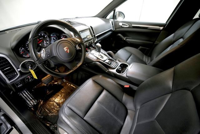 Used 2014 Porsche Cayenne AWD/4WD image 6