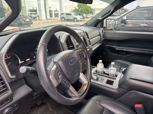 Used 2020 Ford Expedition XLT w/ Equipment Group 202A image 5