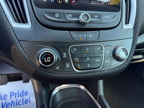 Used 2023 Chevrolet Malibu LT image 28