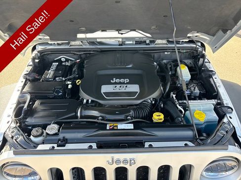 Used 2012 Jeep Wrangler Rubicon w/ PWR Convenience Group image 21