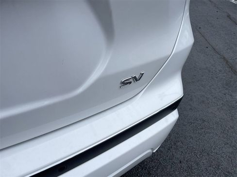 Used 2021 Nissan Kicks SV image 6