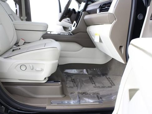 New 2026 GMC Yukon XL Denali image 29