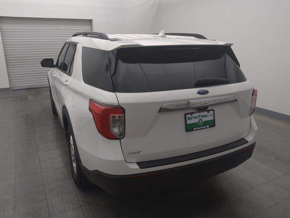 Used 2021 Ford Explorer XLT RWD image 6