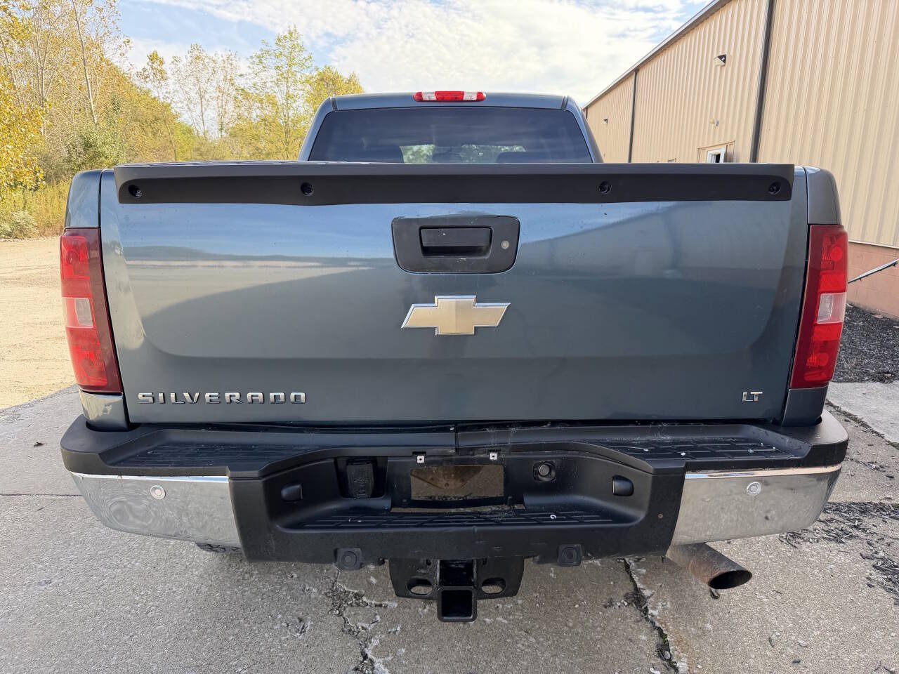 Used 2011 Chevrolet Silverado 2500 LT w/ Interior Plus Package AWD/4WD image 7
