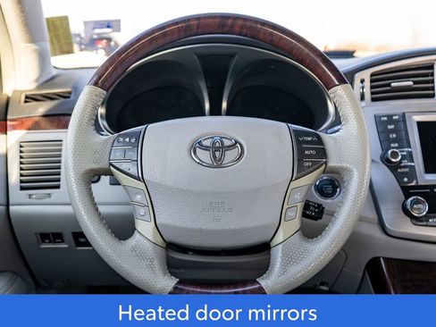 Used 2011 Toyota Avalon Limited image 14
