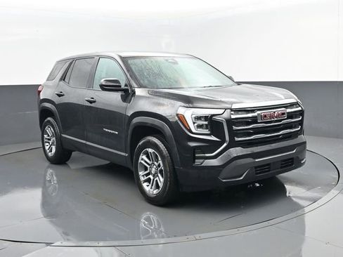 Used 2025 GMC Terrain Elevation AWD/4WD image 3