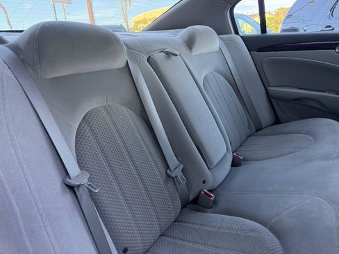 Used 2007 Buick Lucerne CX FWD image 22