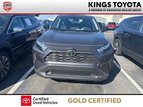 Used 2023 Toyota RAV4 LE FWD image 3